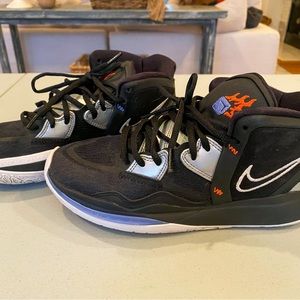 GUC Nike Kyrie Infinity Basketball Shoes Sneakers Youth Size 6.5